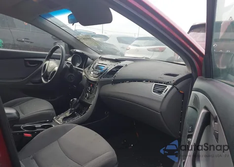 2014 Hyundai Elantra Se z USA, uszkodzony, nr VIN 5NPDH4AE0EH546321